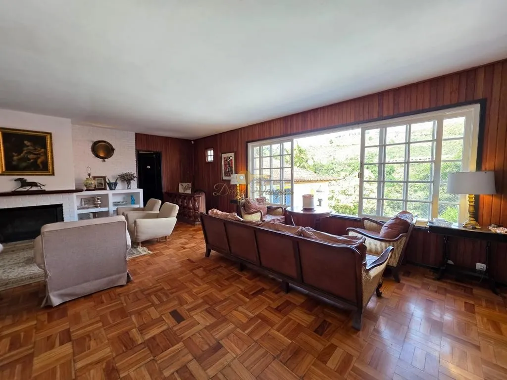 Imagem Casa para Venda em Teresópolis / RJ no bairro Albuquerque
