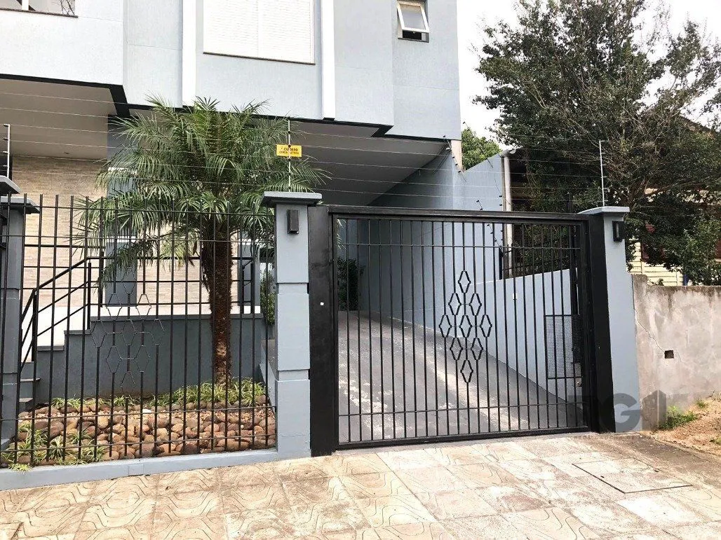 Imagem 2 dorm. com 1 suíte, churrasqueira e vaga de garagem!