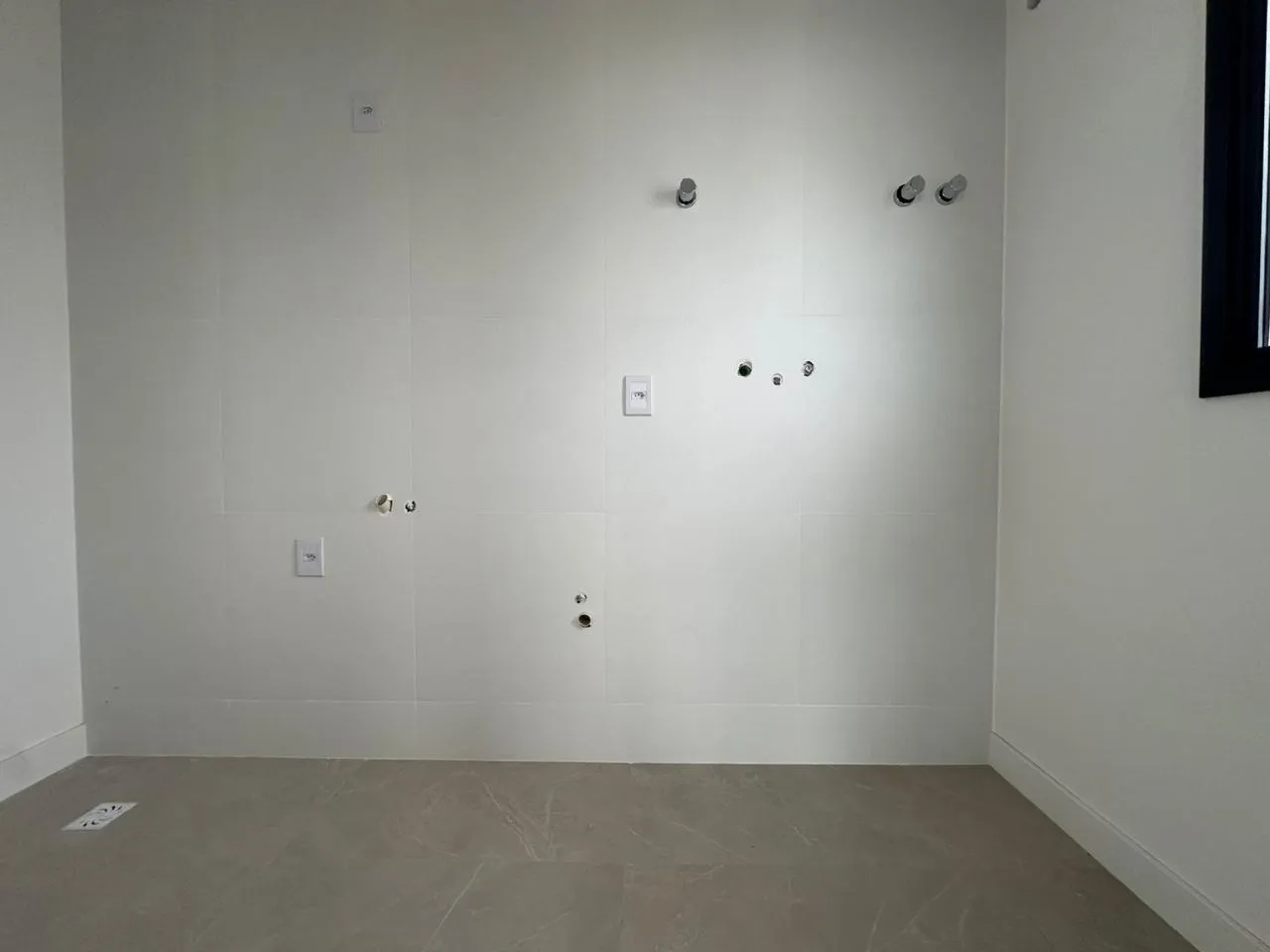 Imagem Apartamento com vista para o mar à venda com 122m2 por R$ 2.887.500,00