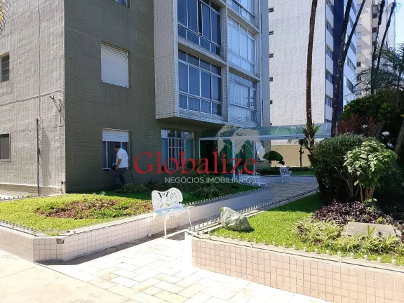 Imagem Kitnet térreo no Embaré em Santos com passagem para a praia por $ 270.000,00