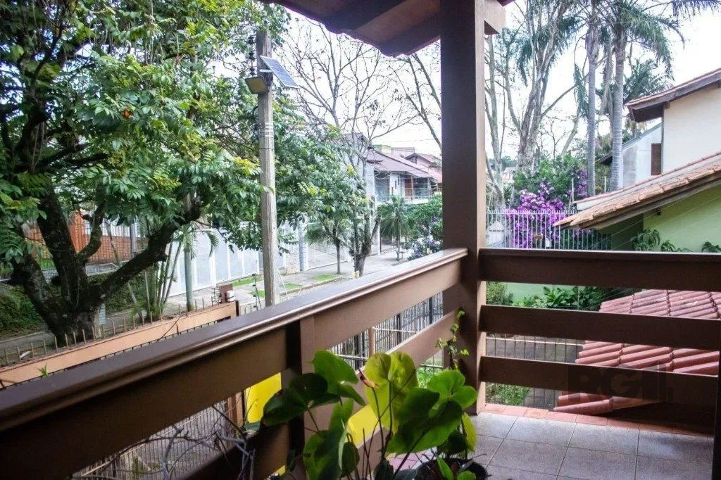 Imagem Casa 298m² - 4 dormitórios, 3 vagas na Zona Norte