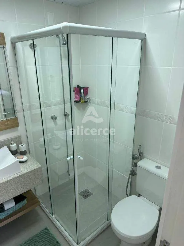 Imagem Oportunidade 3 dorm. com suíte na Praia da Cachoeira do Bom Jesus - Florianópolis/SC!