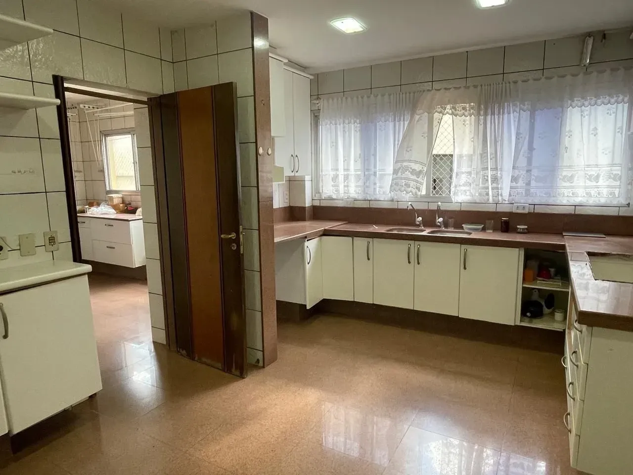 Imagem Cobertura com 4 Quartos à Venda, 353 m² em Setor Bueno - Goiânia