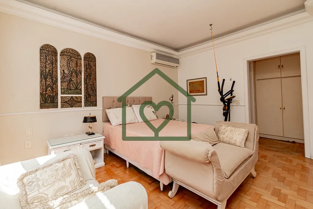 Imagem Excelente apartamento semi-mobiliado à venda na Rua Silva Jardim, no bairro Mont Serrat, em Porto A...