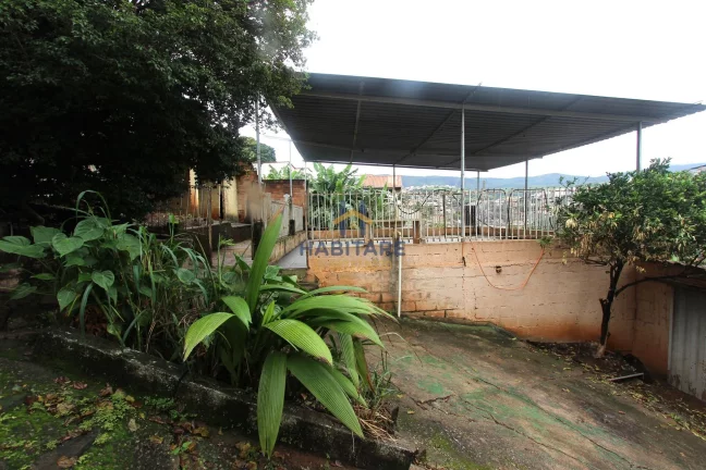 Imagem Casa e Galpão no 1º de Outubro, Ibirité/MG