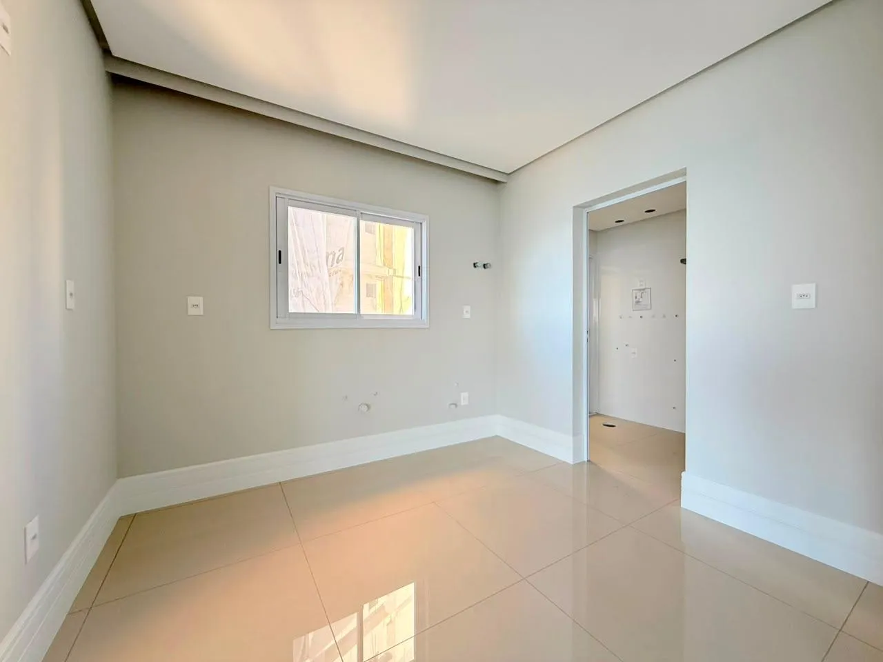 Imagem Apartamento com vista para o mar à venda com 182m2 por R$ 6.500.000,00
