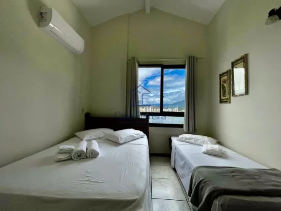 Imagem Linda cobertura duplex com vista espetacular e pé na areia - Martim de Sá - Caraguatatuba/SP