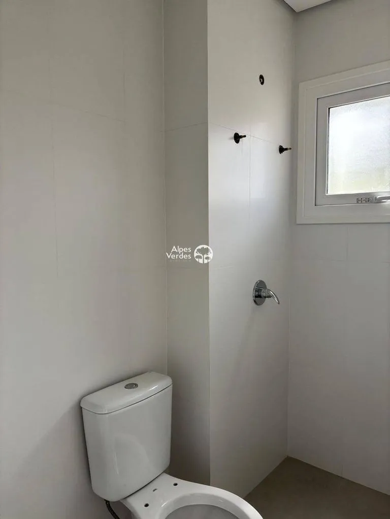 Imagem Vende-se Apartamento no centro de Gramado, com 3 quartos