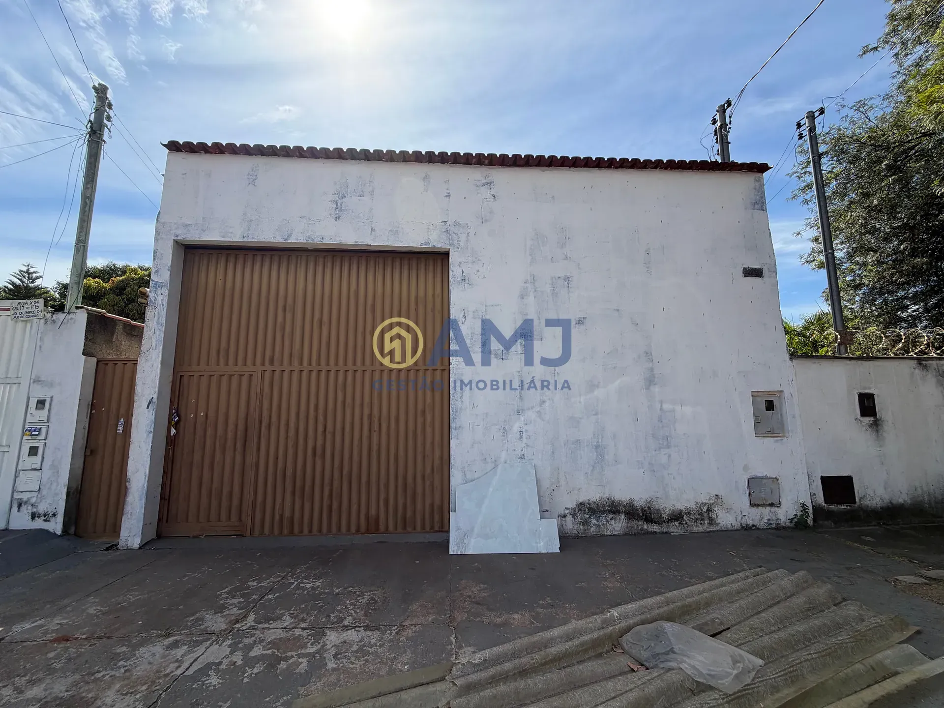 Imagem GALPÃO À VENDA EM APARECIDA DE GOIÂNIA - EXCELENTE LOCALIZAÇÃO COMERCIAL