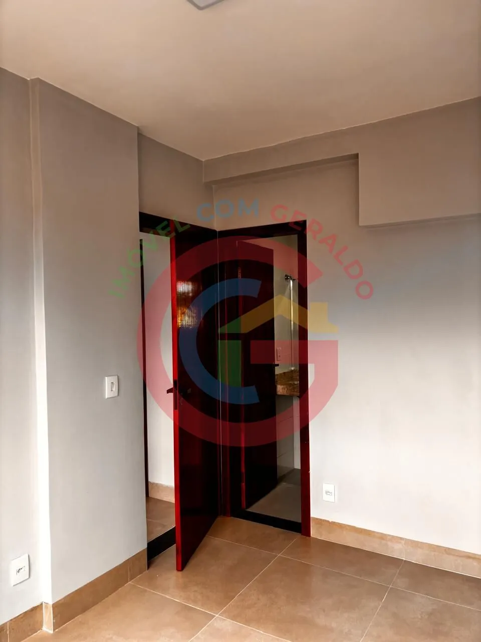 Imagem Ágio de Apartamento 2Q (1 suíte) com armários - Próx. Aeroporto Santa Genoveva
