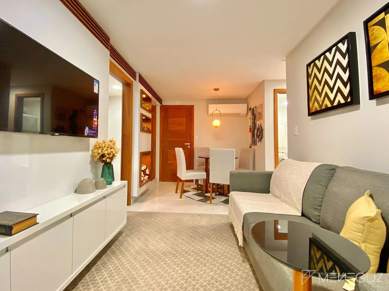 Imagem Apartamento venda - Guarapari Centro composto por 2 quartos, sendo uma suíte, finamente mobiliado e decorado com área de lazer completa na cobertura