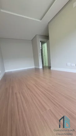 Imagem Sobrado a venda 03 quartos c/suíte, 04 vagas no Xaxim em Curitiba PR