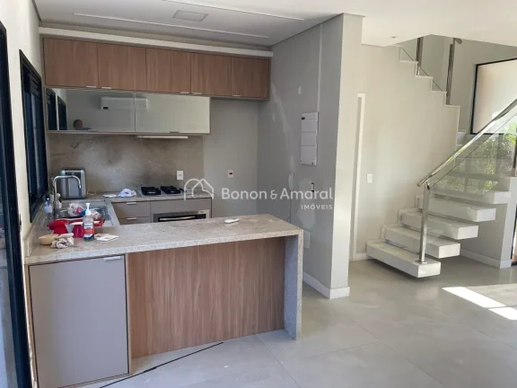 Imagem Linda casa triplex de 150m² para locação em um dos condomínios mais charmosos do Taquaral, o La ...