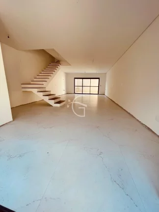 Imagem Sobrado residencial localizado em uma das regiões mais valorizadas de Joinville, no bairro Anita Garibaldi.