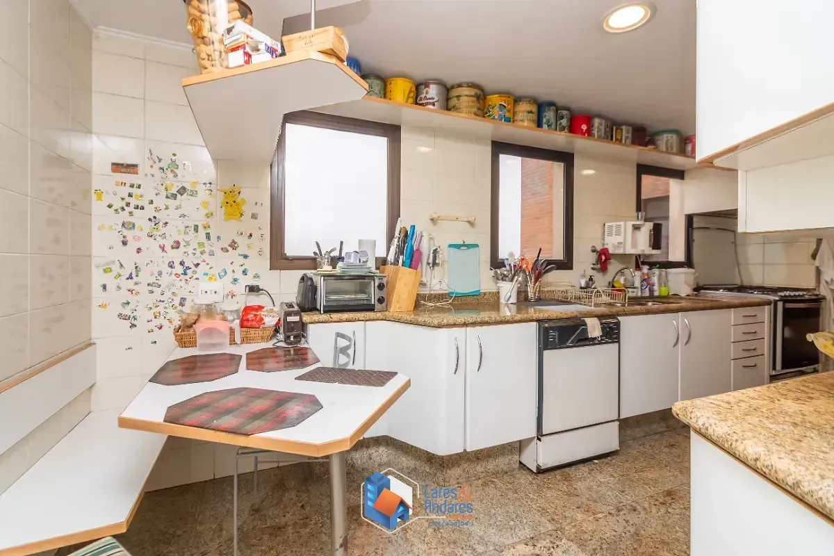 Imagem Apartamento para venda em Vila Suzana com 3 quartos, sendo 3 suítes, 213m²