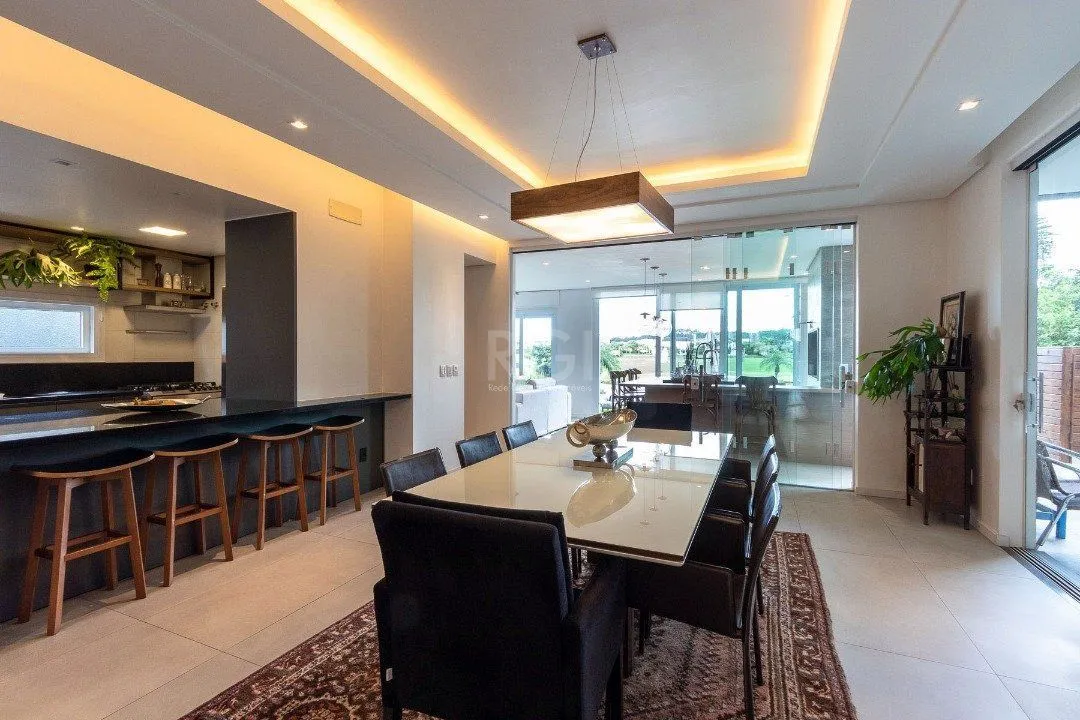 Imagem Casa Condominio Terra Ville para Venda - 339.3m², 4 suites, 6 vagas - e fundo lago.