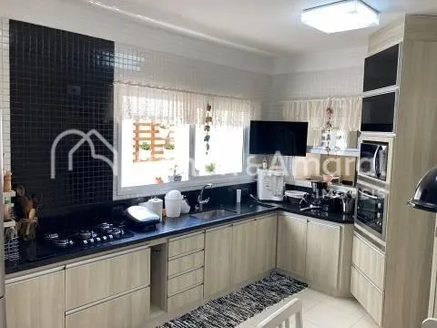 Imagem Casa em condomínio no Haras Bela Vista, de 3 quartos à venda, Fazenda Santa Candida - Campinas/SP