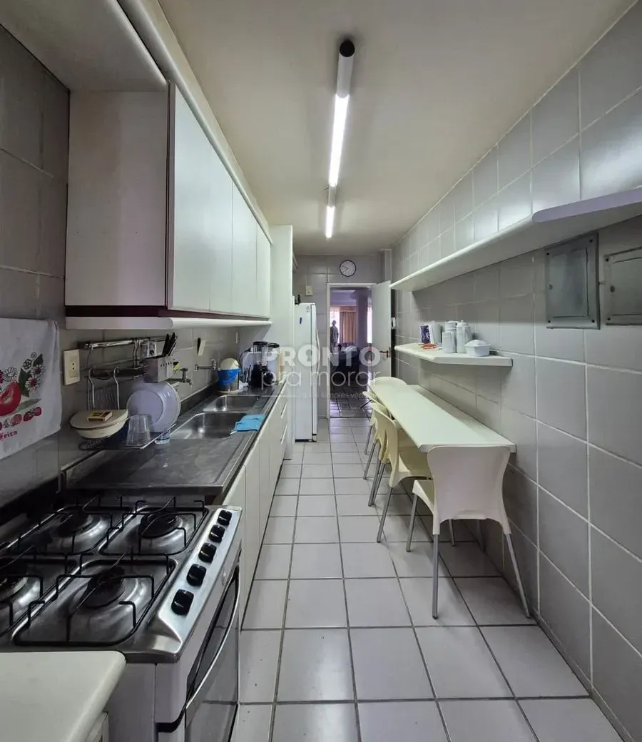 Imagem Apartamento com 3 Quartos à Venda, 180 m² em Boa Viagem - Recife