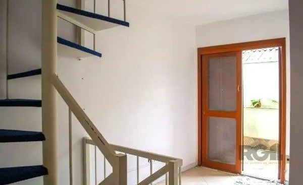 Imagem Casa em condominio no bairro Tristeza de 3 dormitórios e vaga