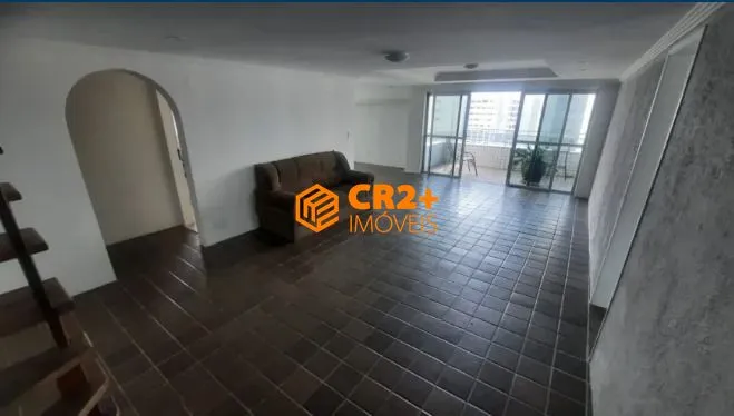 Imagem Vendo/Alugo Cobertura Triplex 382m² com 5 Quartos sendo 2 Suítes, NA JEQUITINHON
