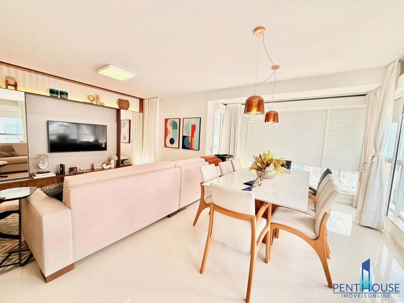 Imagem Apartamento Quadra Mar para Venda em Balneário Camboriú, CENTRO, 3 dormitórios, 3 suítes, 4 banheiros, 4 vagas