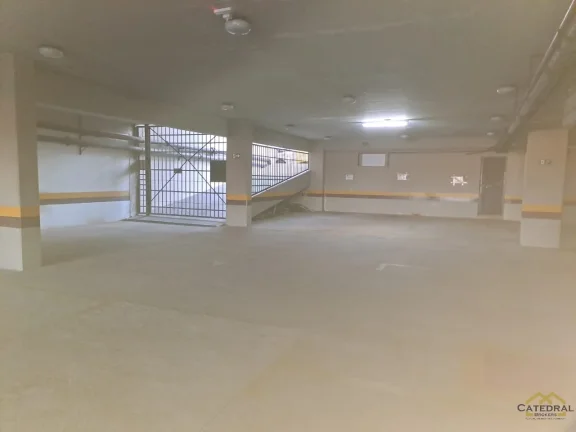 Imagem Sala comercial com 500m² e 6 vagas cobertas no Centro de Jundiaí