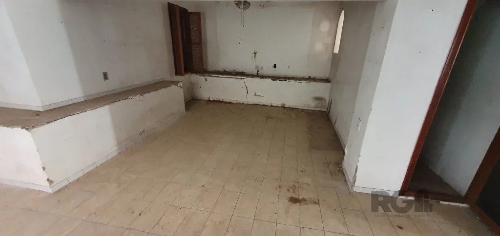 Imagem Casa no bairro Santo Antônio de 4 dormitórios com 370m²