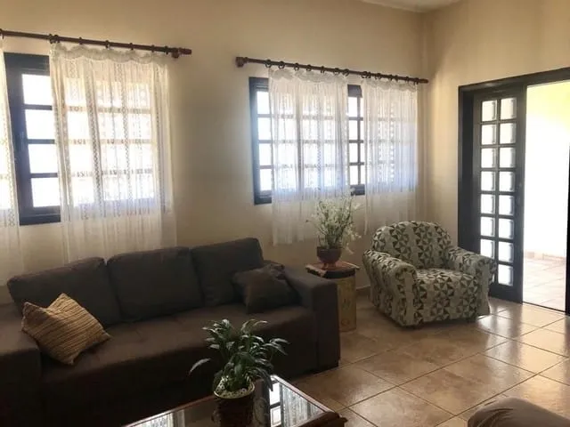 Imagem Casa à venda 3 Quartos, 1 Suite, 4 Vagas, 455M², Jardim Bela Vista, Taubaté - SP