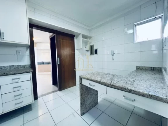 Imagem Cobertura de Luxo de 3 Quartos com 228m² no Caminho das Árvores, Salvador-BA - Agende sua visita agora!