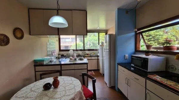 Imagem Casa Condominio para Venda - 300m², 4 dormitórios, sendo 1 suites, 2 vagas - Santa Tereza