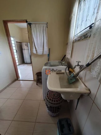 Imagem Chácara com 3 dormitórios à venda, 1000 m² por R$ 790.000,00 - Vale do Atibaia I - Piracaia/SP