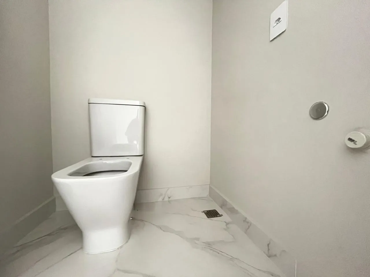 Imagem Apartamento com vista para o mar à venda com 223.09m2 por R$ 6.335.000,00