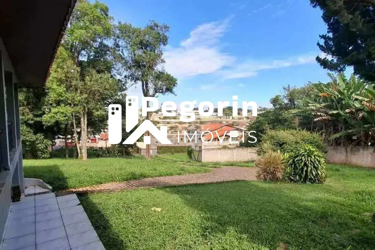 Imagem Terreno Com casa à venda em Campo Largo