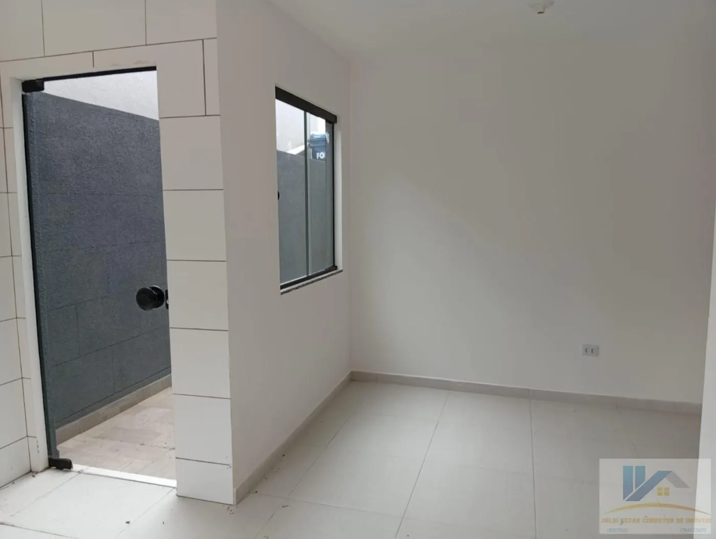 Imagem Casa para Venda em São José dos Pinhais, Del Rey, 2 dormitórios, 1 banheiro, 2 vagas