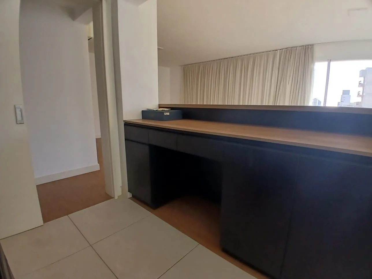 Imagem Apartamento com 3 dormitorios e suite no Menino Deus, Porto Alegre/RS