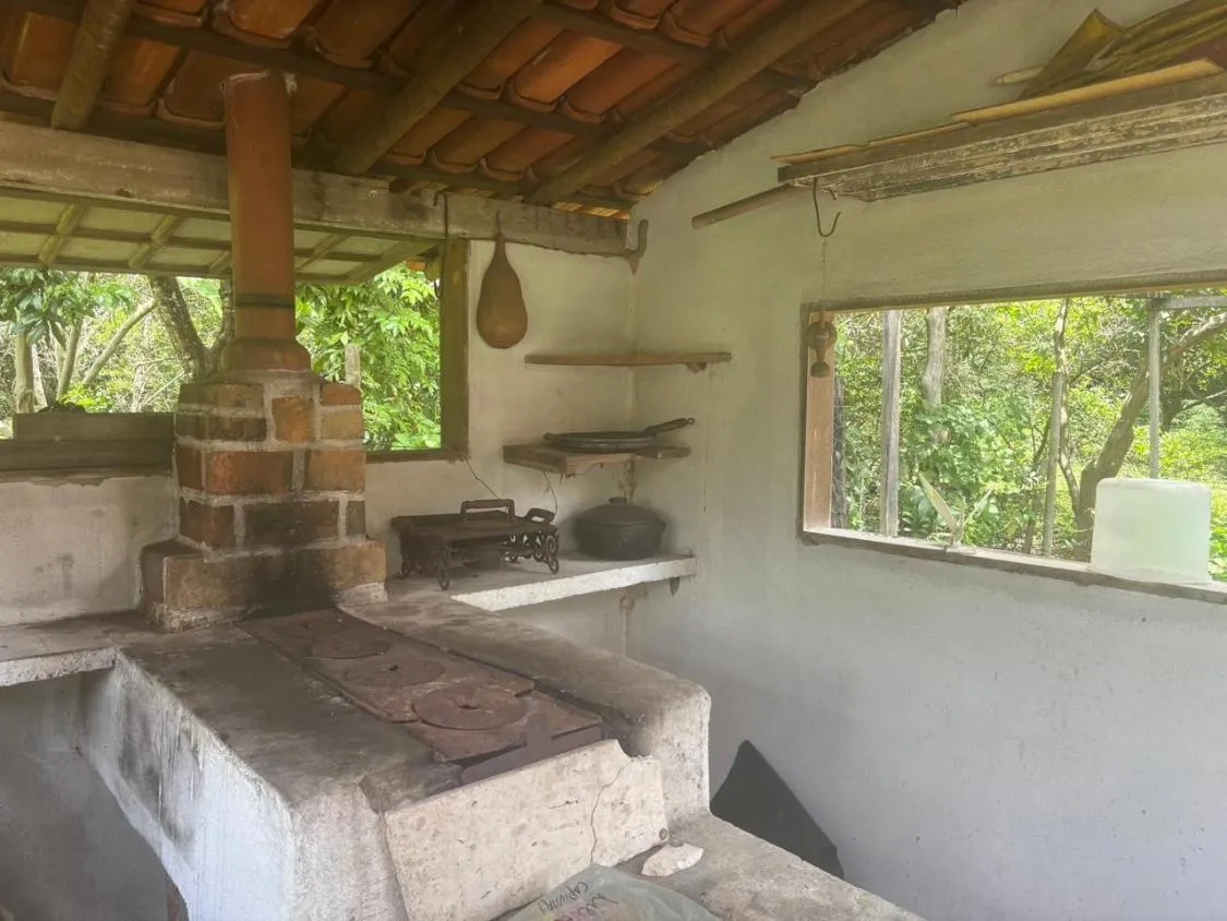Imagem Vendo um ótimo sítio na região de Bom Despacho , com 18.600 m² de terra