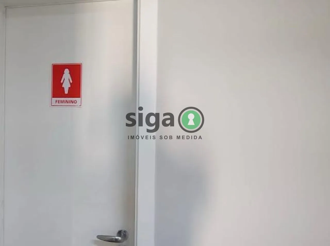 Imagem Conjunto Comercial a Venda e Locação em Cerqueira César com 153m², Sem mobília.