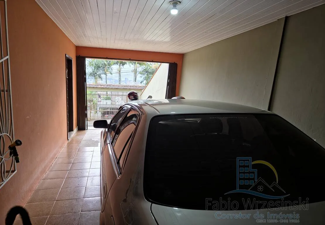 Imagem Casa averbada no Itaum com 4 dormitórios