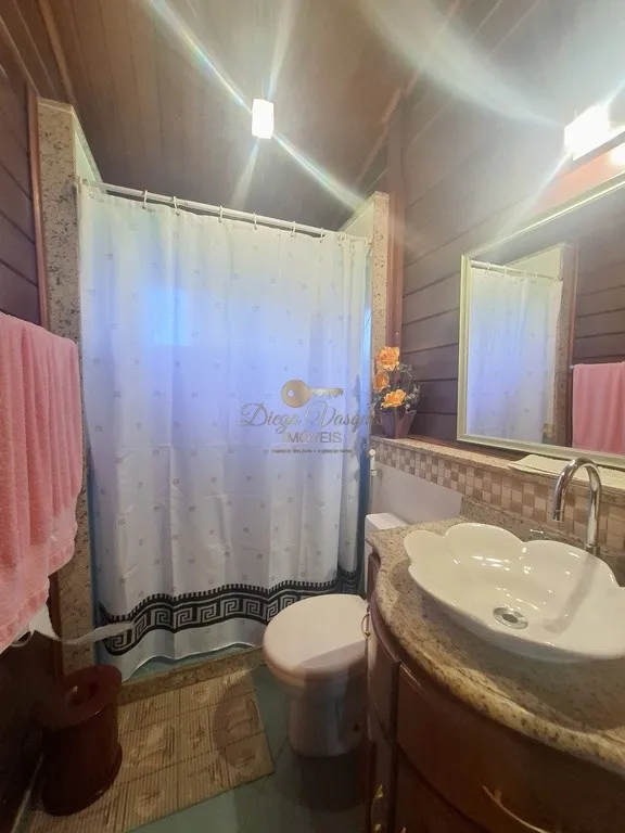 Imagem Casa em Condomínio para Venda em Teresópolis / RJ no bairro Vargem Grande