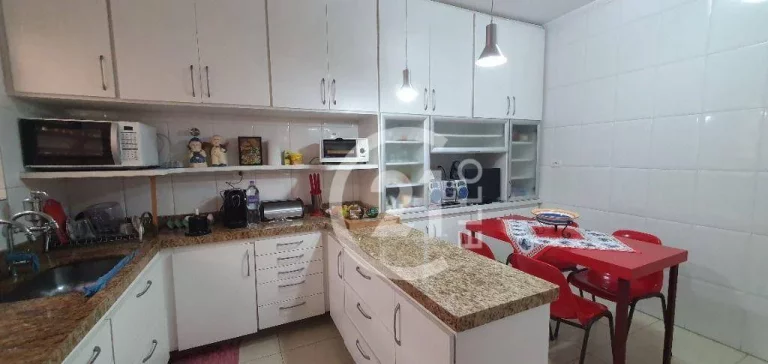 Imagem Sobrado com 4 dormitórios à venda, 206 m² por R$ 850.000,00 - Alto da Boa Vista - São Paulo/SP