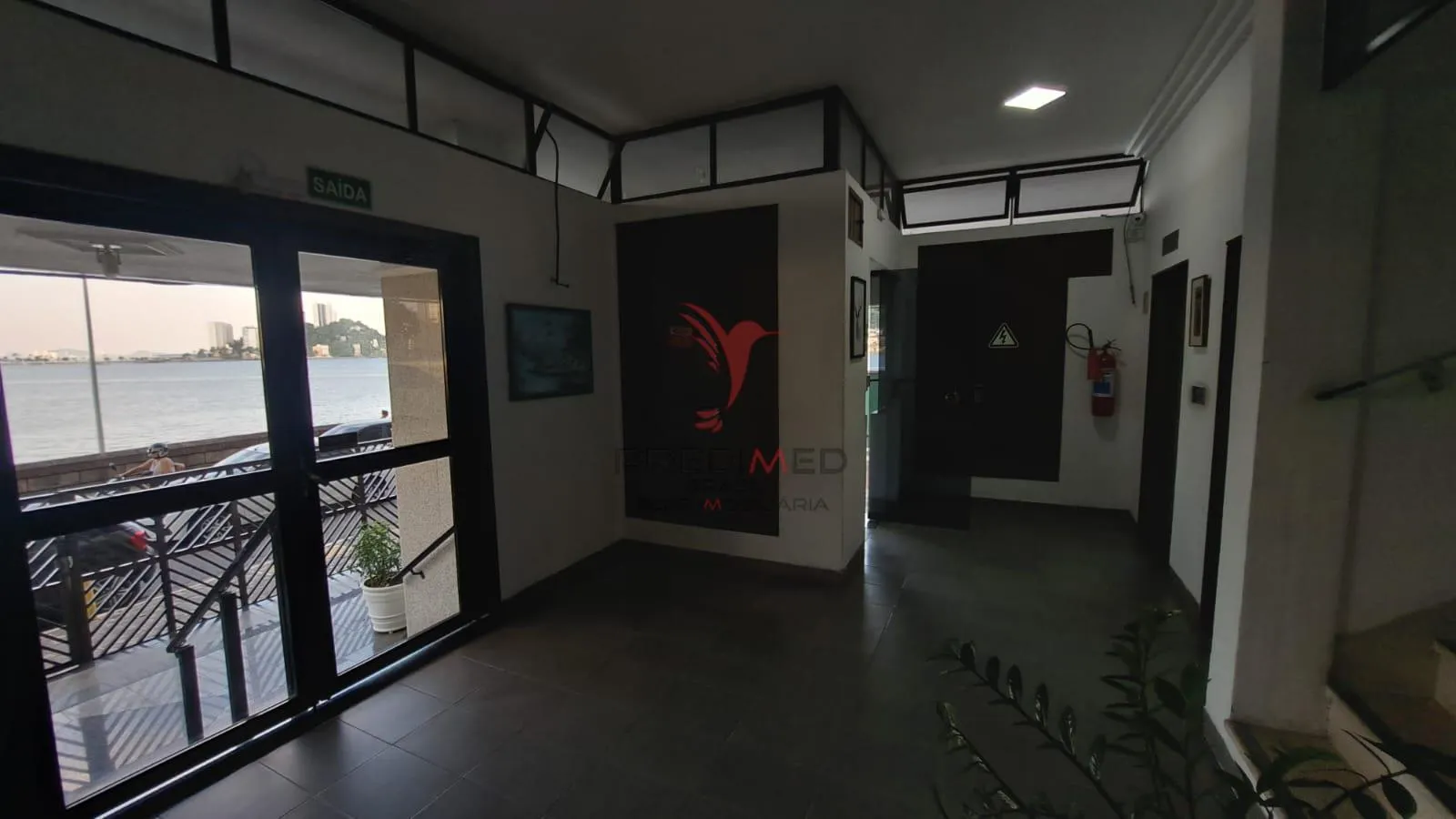 Imagem Apartamento á venda em São Vicente,com vista para o mar excelente localização