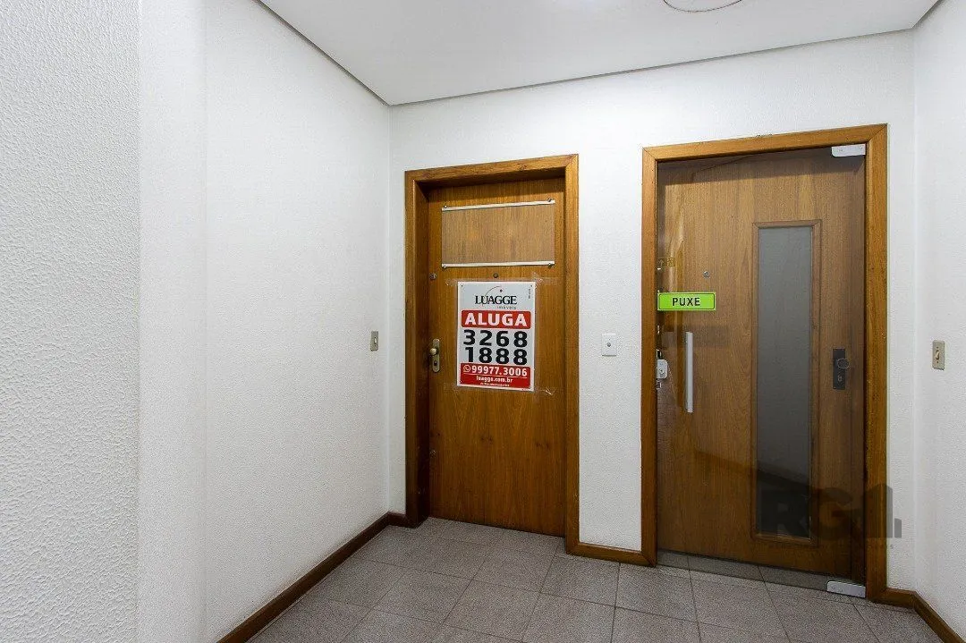 Imagem SALA COMERCIAL BAIRRO MENINO DEUS - 82m² DE ÁREA PRIVATIVA, 1 VAGA