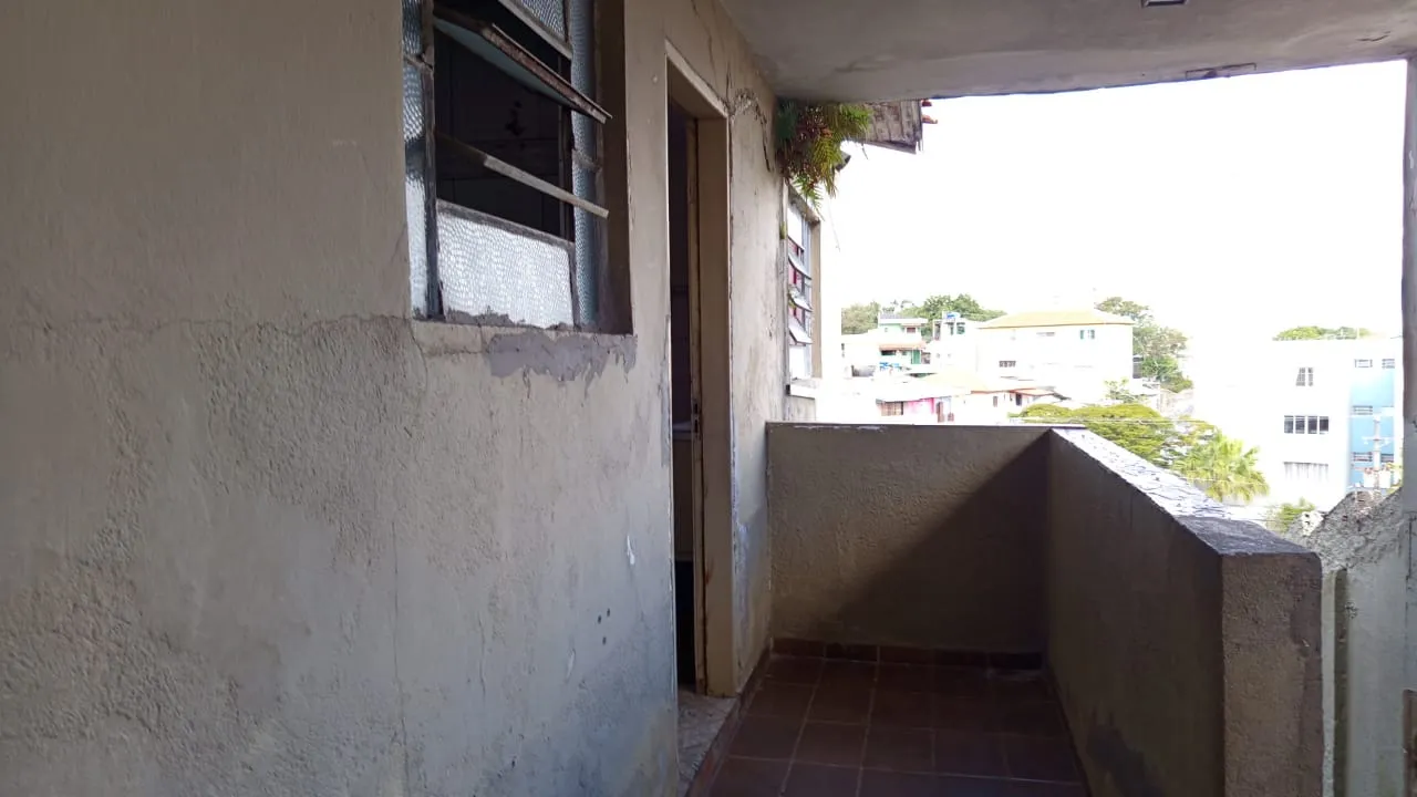 Imagem VENDO CASA COM QUINTAL NO BAIRRO CAMPO GRANDE!