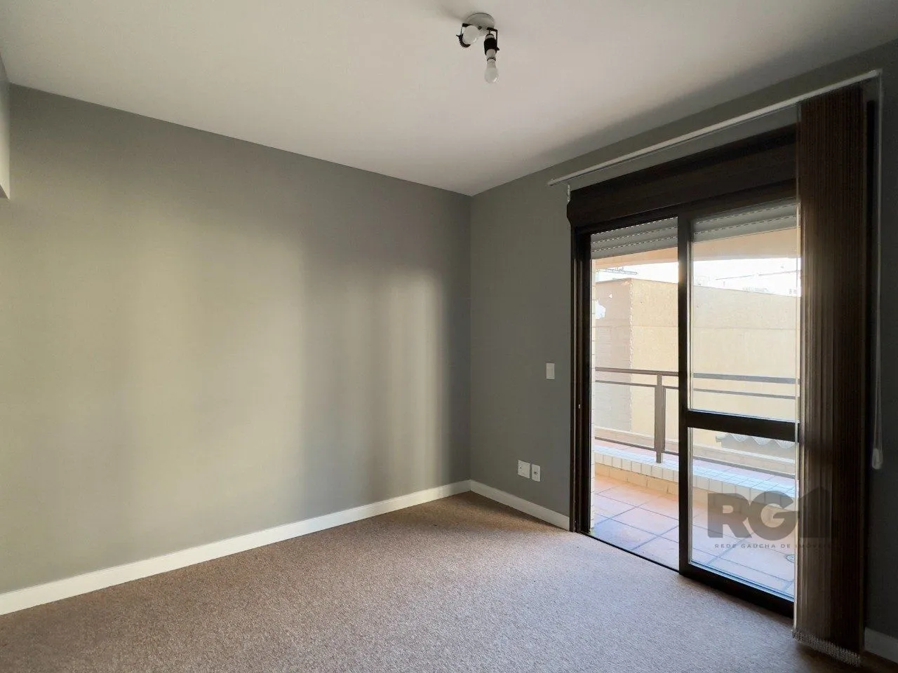 Imagem APARTAMENTO GARDEN, 2 DORMITÓRIOS E 1 VAGA DE GARAGEM COM ÓTIMA LOCALIZAÇÃO NO MOINHOS