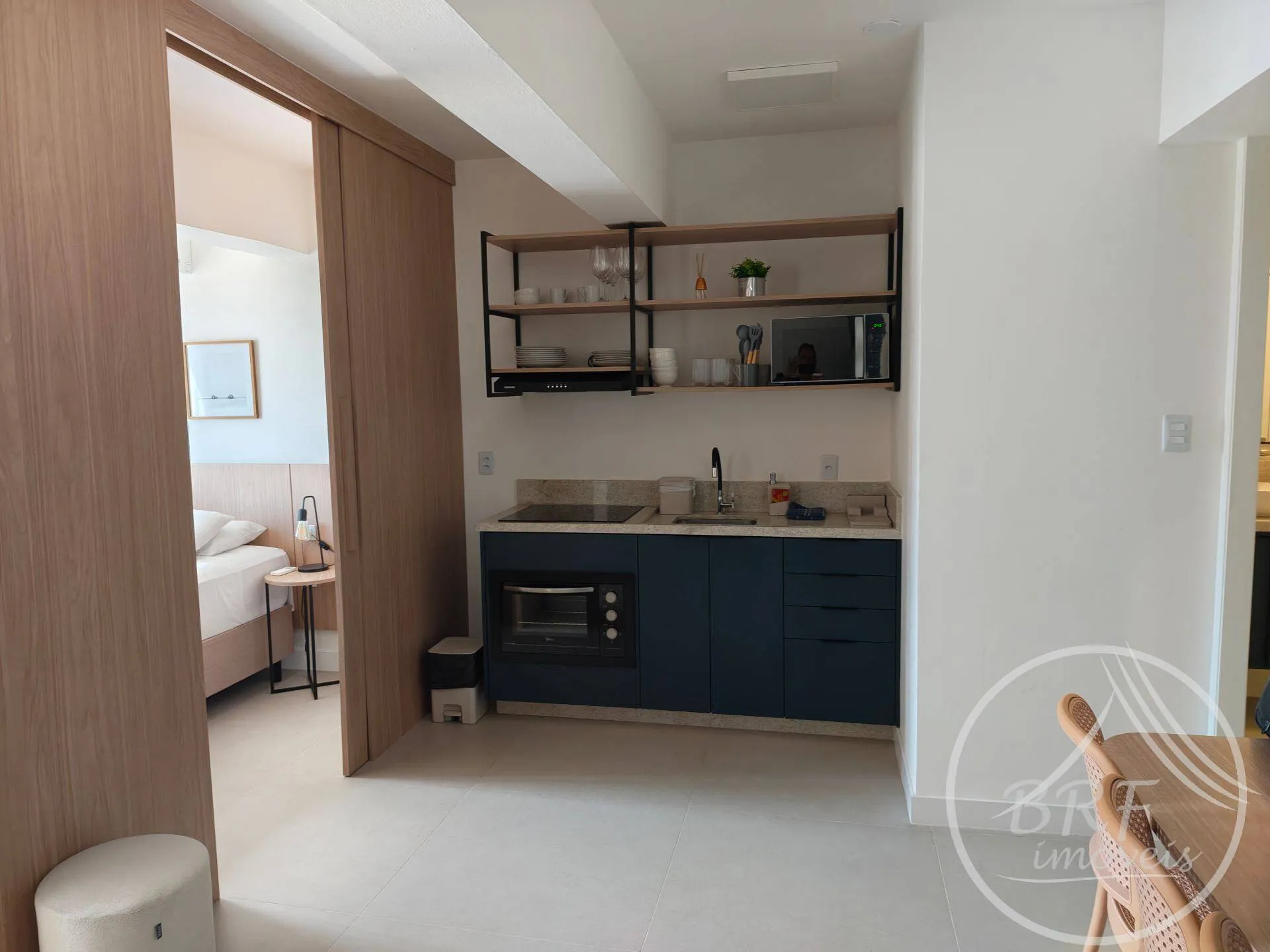 Imagem Apartamento 2 quartos no Centro, sala e cozinha integradas -mobiliado
