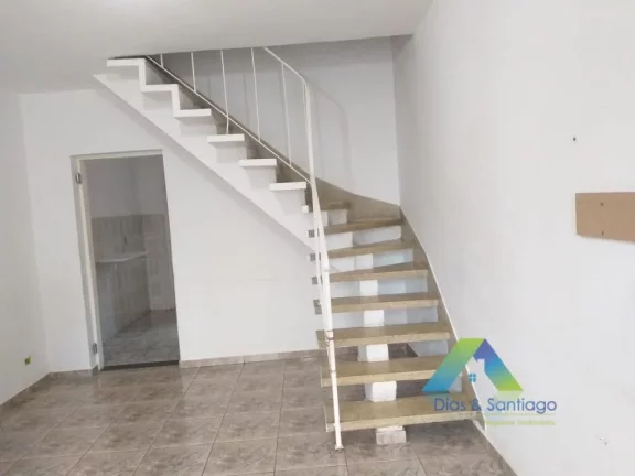 Foto do imóvel Excelente sobrado de 90m², próximo ao Aeroporto de Congonhas, 2 dormitórios, 1 vaga, edícula, bairro tranquilo, residencial e sem barulho de avião.