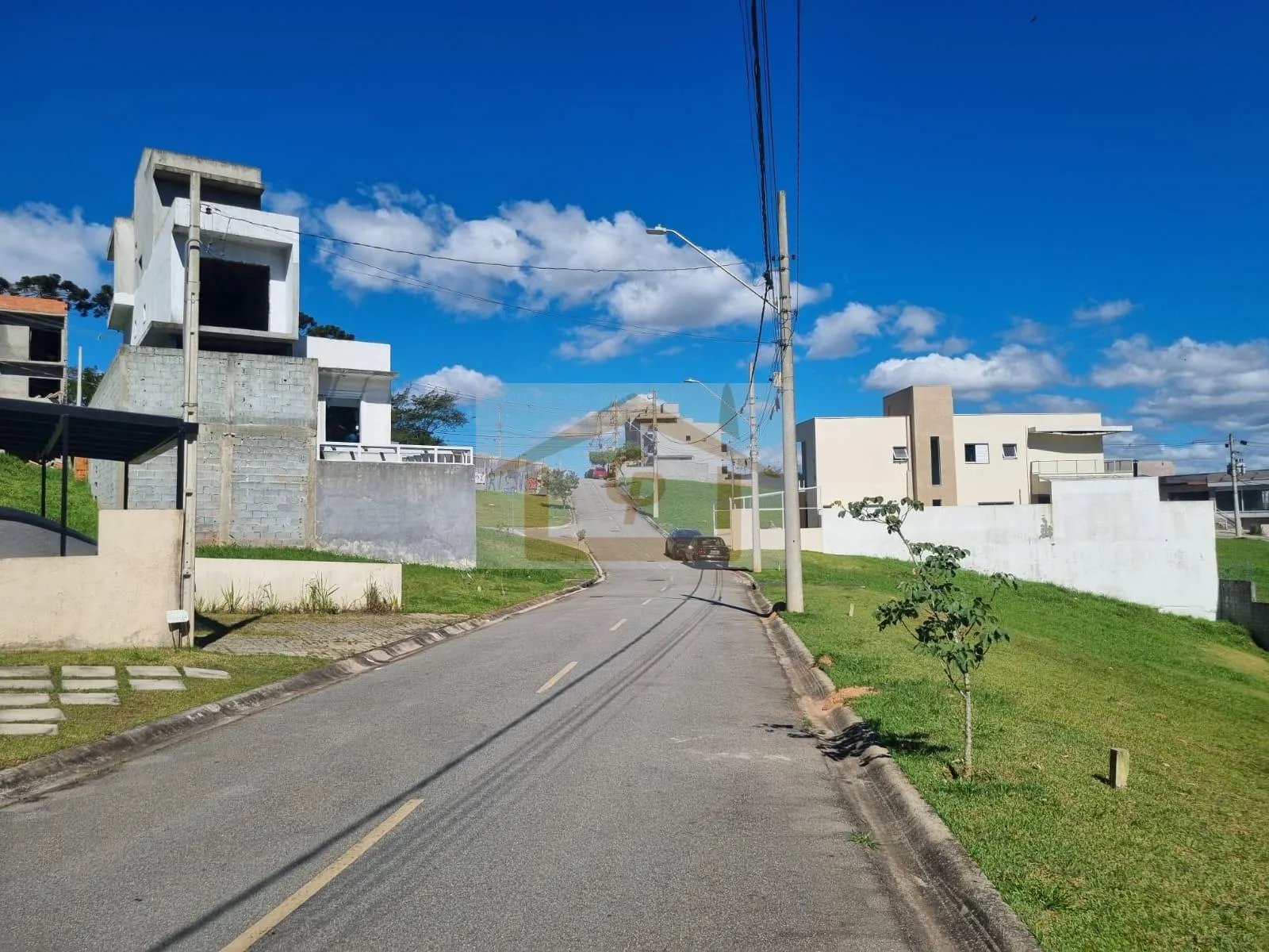 Imagem Vida Tranquila, Praticidade! Terreno com 202 metros!