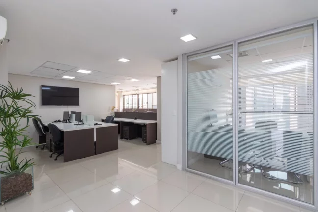 Imagem Sala para venda no bairro Moinhos de Vento em Porto Alegre