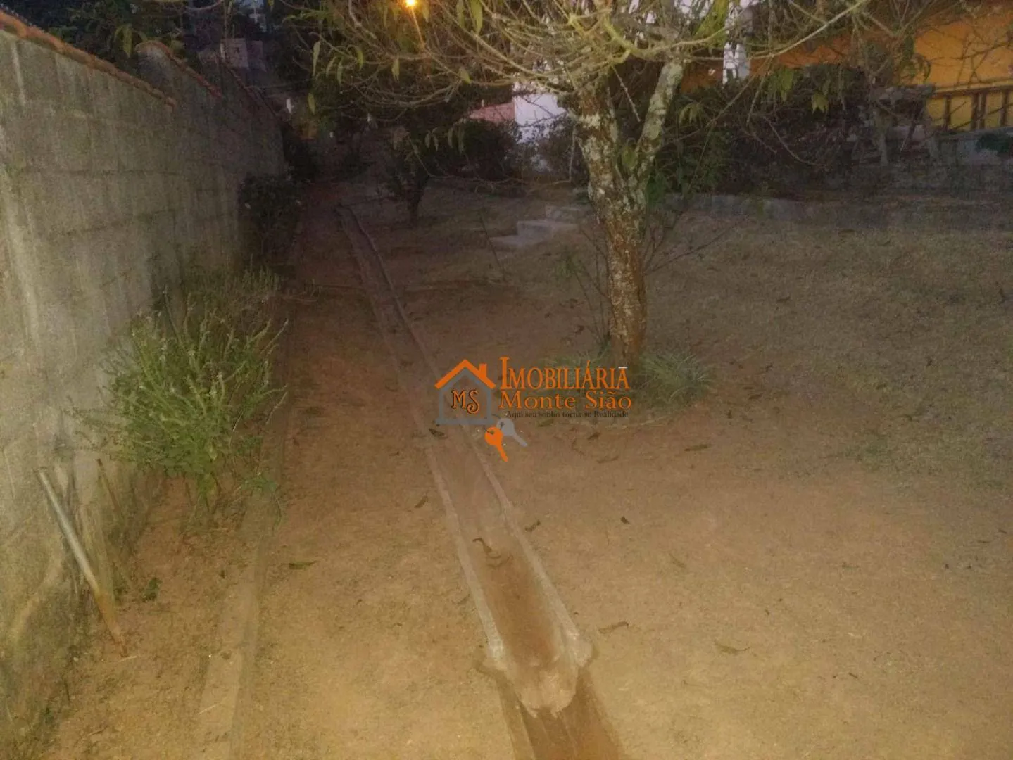 Imagem Casa com 5 dormitórios à venda, 300 m² por R$ 520.000,00 - Chácara Eldorado - Santa Isabel/SP