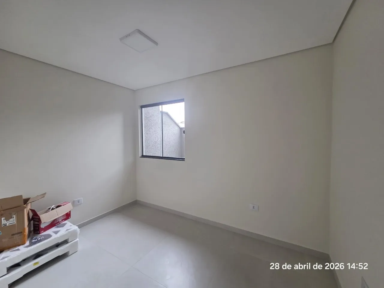 Imagem Casa de esquina em construção, com projeto moderno e excelente padrão de acabamento.
São 3 dormi...